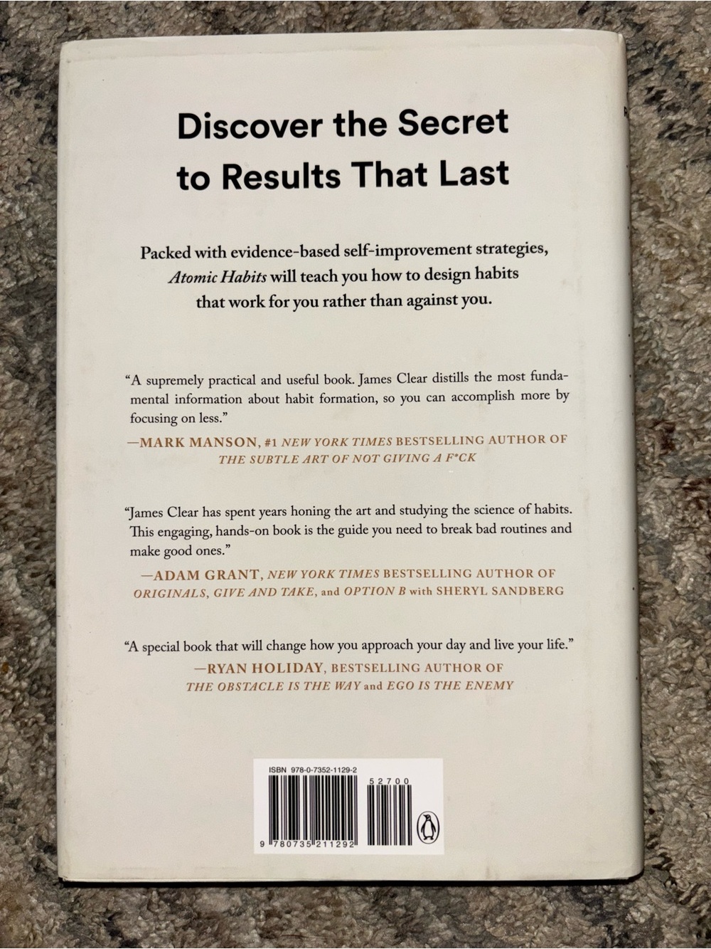 Atomic Habits by James Clear - White Cover with Gold Lettering - Picture 2 of 2